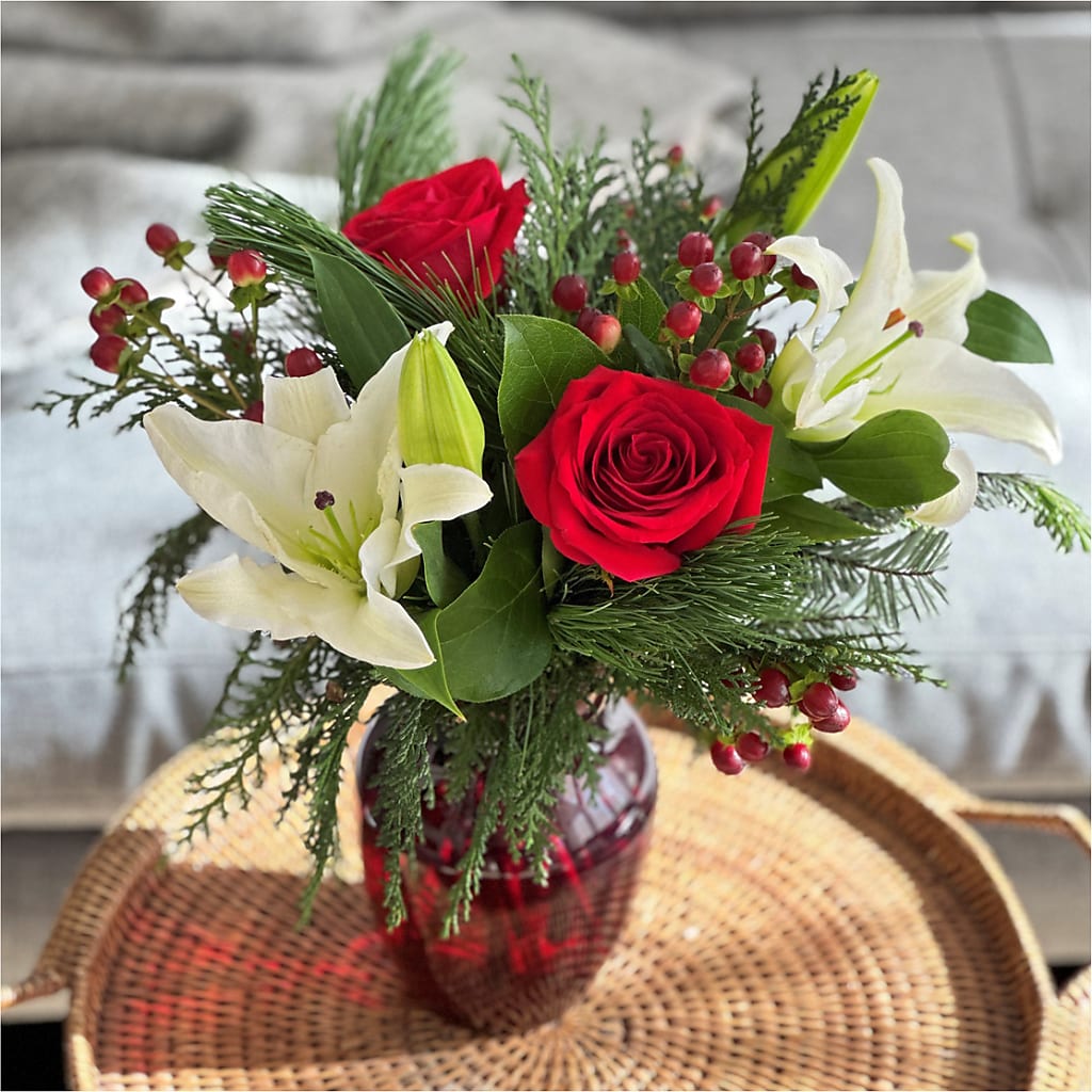 Evergreen Delight Bouquet –  All City Florist Inc, Melbourne FL